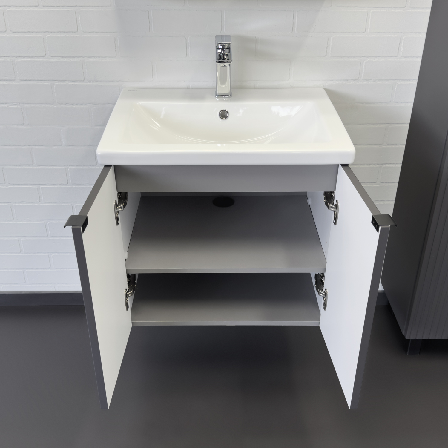 Тумба-умывальник Comforty Лима-60П антрацит с раковиной Комо 60