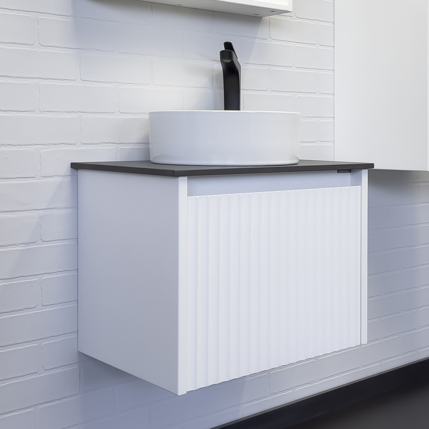 Тумба-умывальник Comforty Марсель-60 белый матовый со столешницей под мрамор Калакатта Блэк c раковиной Comforty 9111