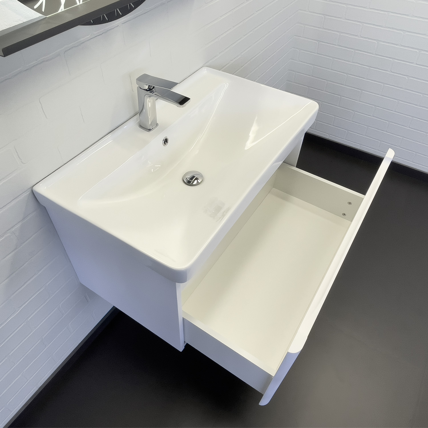 Подвесная тумба-умывальник Comforty Арзамас-80-1 белая матовая с раковиной 4480