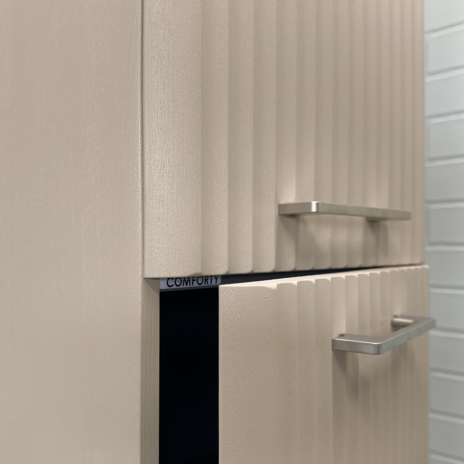 Шкаф-колонна для ванной комнаты Comforty Ангара-35 дуб латте