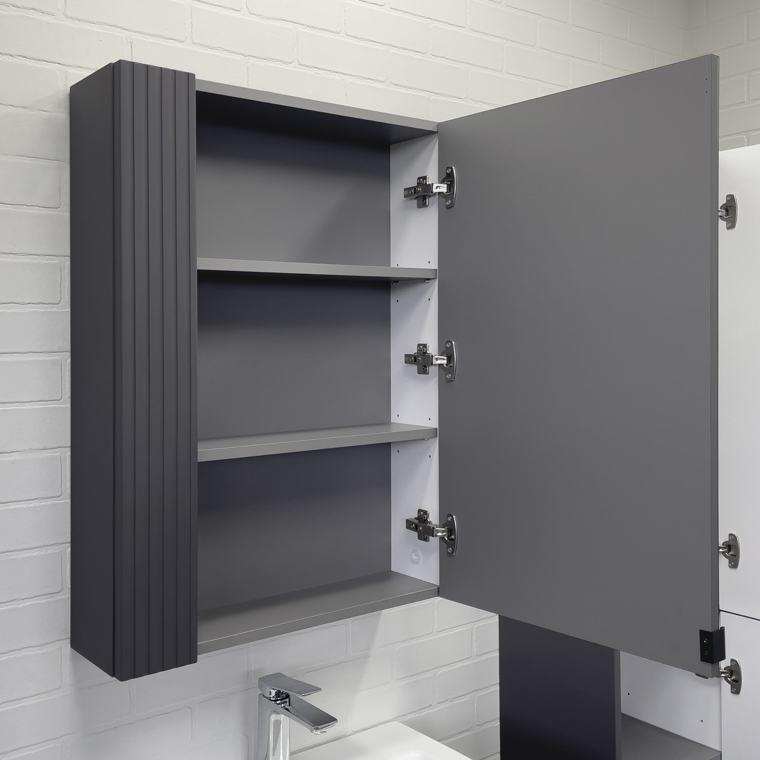 Зеркало-шкаф для ванной комнаты Comforty Лима 60 антрацит