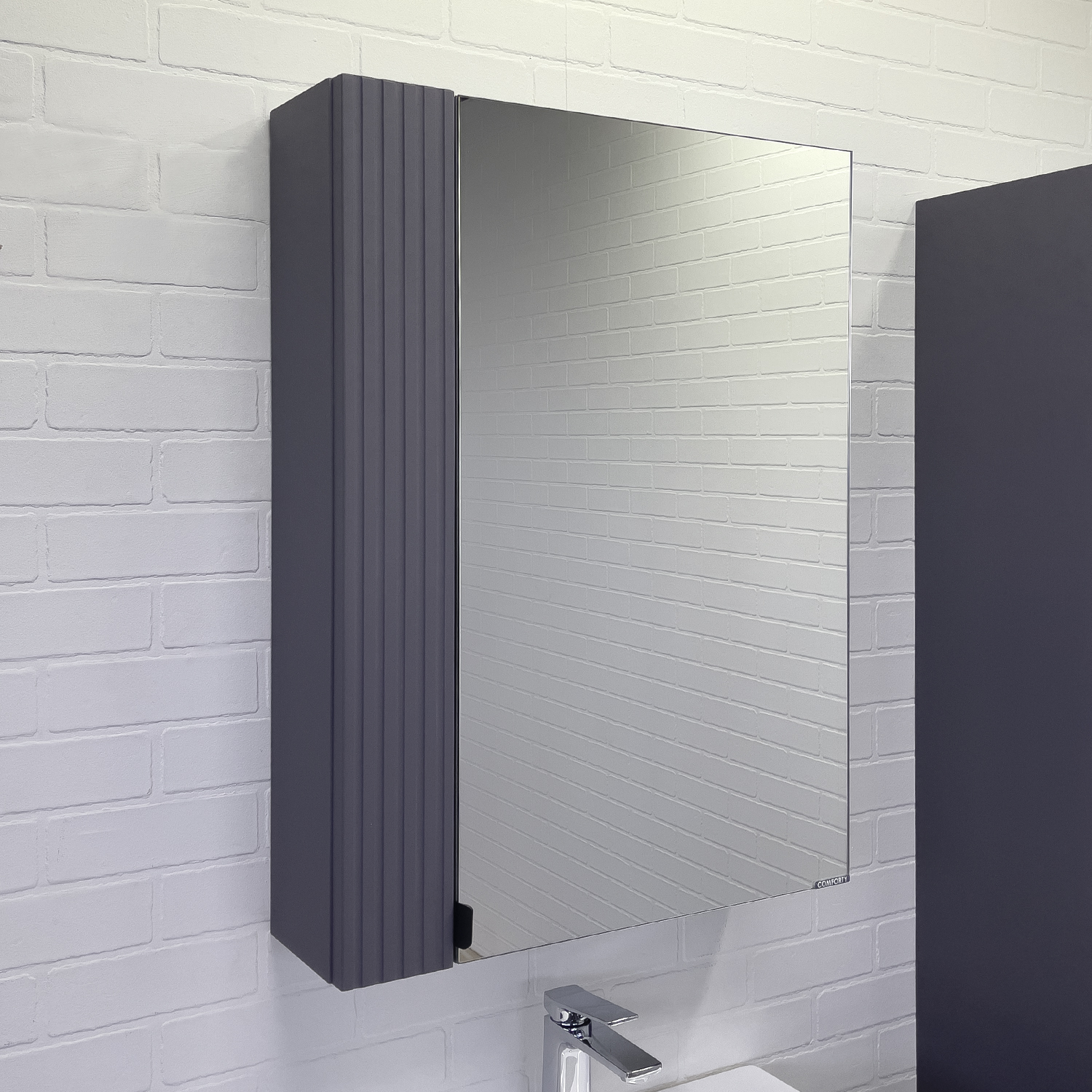 Зеркало-шкаф для ванной комнаты Comforty Лима 60 антрацит