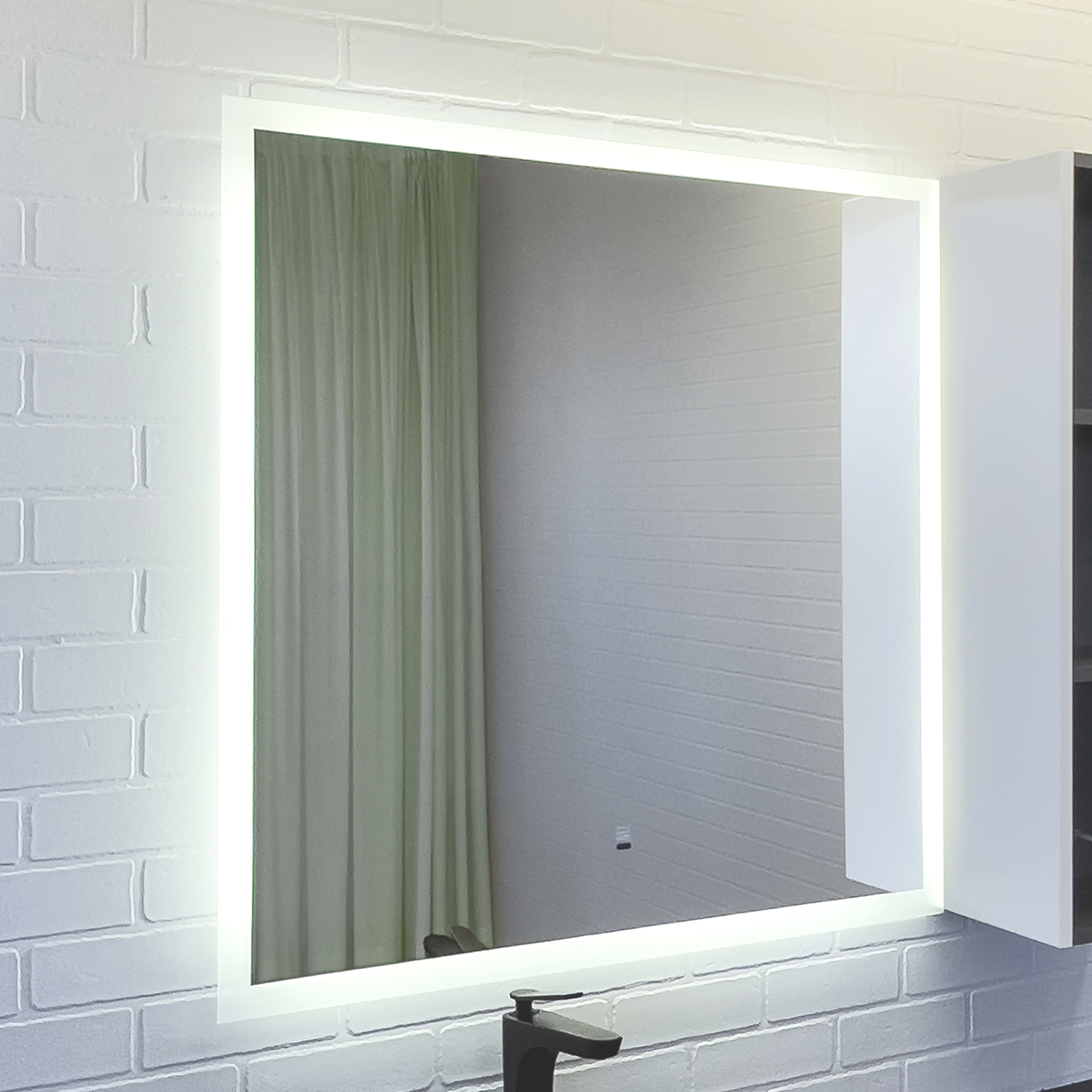 Зеркало для ванной Comforty Эдельвейс-90 светодиодная подсветка, бесконтактный сенсор, антизапотевание